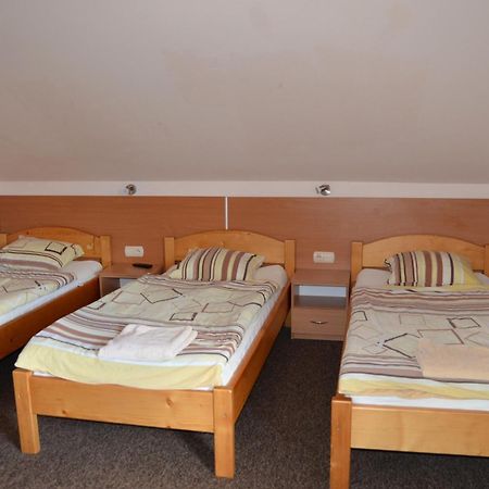 Lesny Zakatek Bed & Breakfast Smardzewice Bagian luar foto