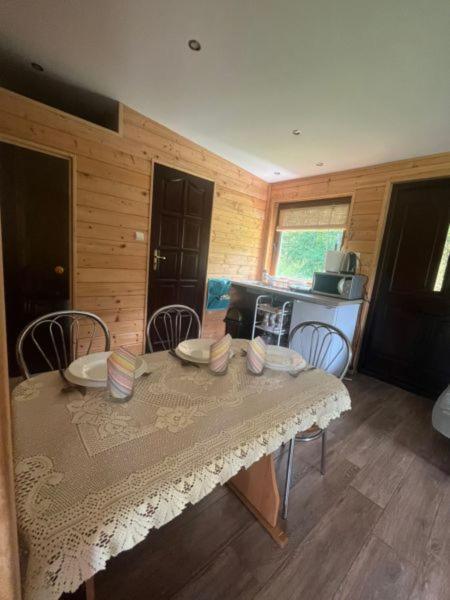 Lesny Zakatek Bed & Breakfast Smardzewice Bagian luar foto