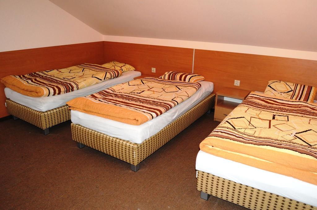 Lesny Zakatek Bed & Breakfast Smardzewice Bagian luar foto