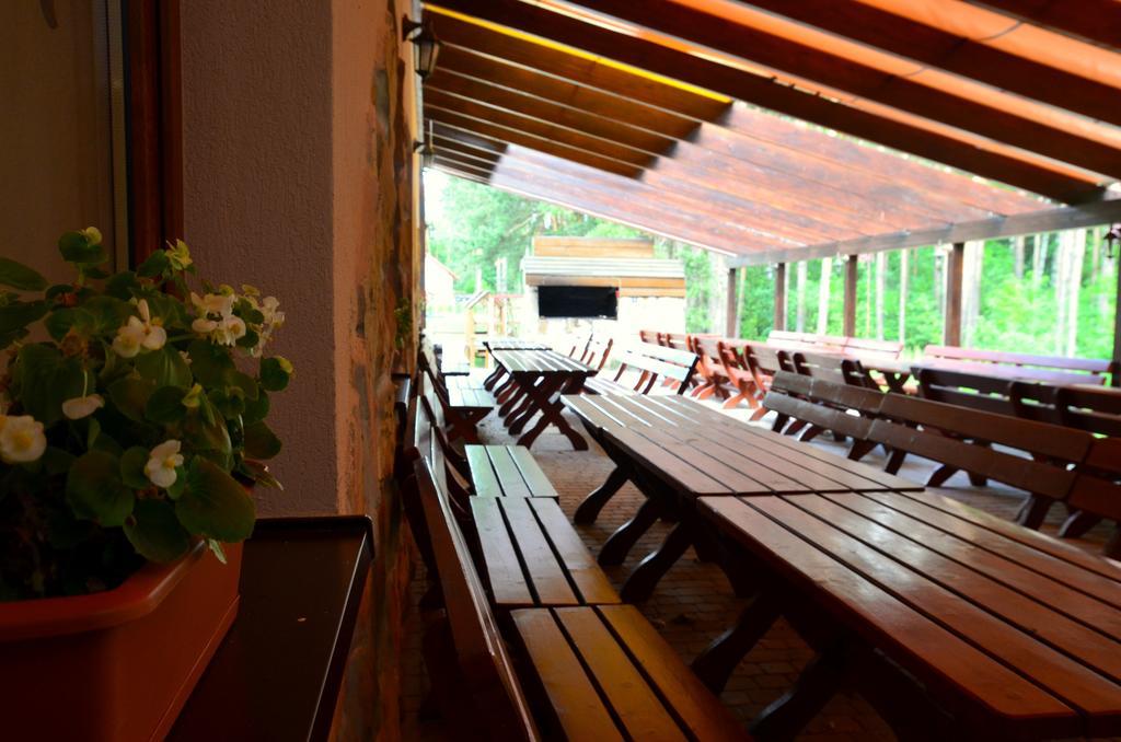 Lesny Zakatek Bed & Breakfast Smardzewice Bagian luar foto